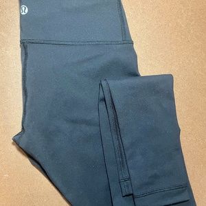 lululemon black pant
